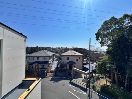 �_�ސ쌧����s�А��R1���ڂ̐V�z��ˌ��Ă̏Z�˂���̒��]�ʐ^