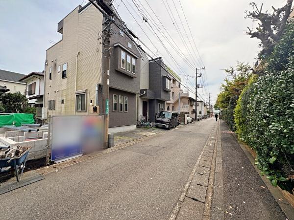 �_�ސ쌧���͌��s��擌�ъ�1���ڂ̐V�z��ˌ��Ă̑O�ʓ��H�܂ތ��n�ʐ^