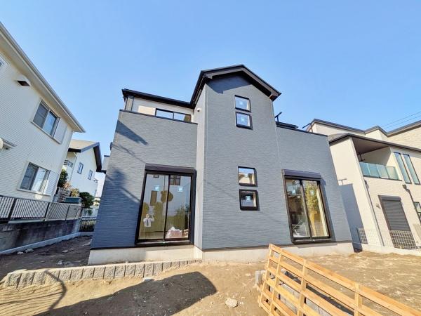 �_�ސ쌧���l�s����擌�����2���ڂ̐V�z��ˌ��Ă̌��n�O�ώʐ^