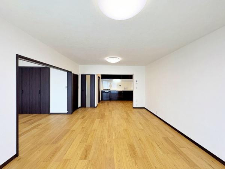 �_�ސ쌧���l�s��������3���ڂ̒��Ã}���V�����̃��r���O