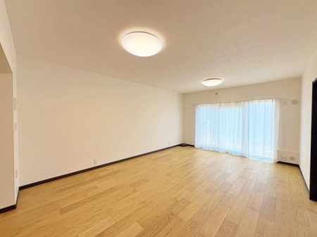 �_�ސ쌧���l�s��������3���ڂ̒��Ã}���V�����̃��r���O