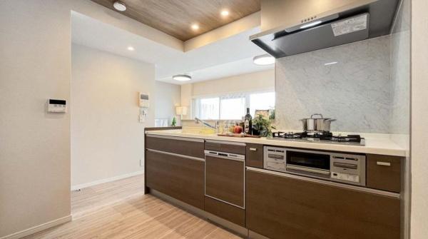 �_�ސ쌧���l�s�`��擌�ڂ��J�̒��Ã}���V�����̃L�b�`��