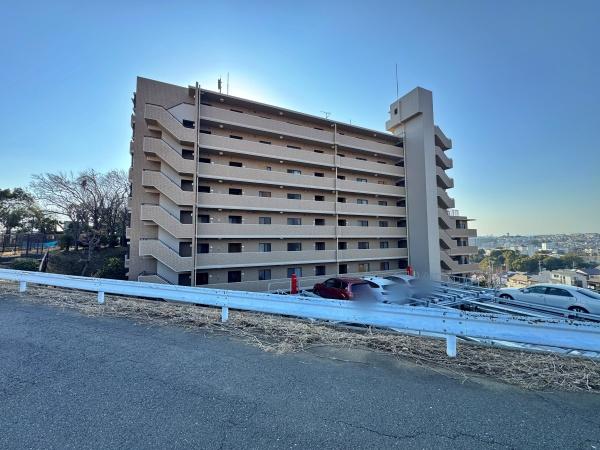 �_�ސ쌧���l�s�s�}�捲�]�˒��̒��Ã}���V�����̍���ʐ^