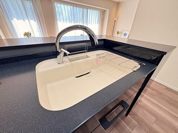 �_�ސ쌧���l�s�s�}�捲�]�˒��̒��Ã}���V�����̃L�b�`��