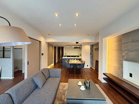 �_�ސ쌧���l�s�˒ˋ�����̒��Ã}���V�����̃��r���O