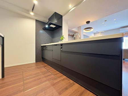 �_�ސ쌧���l�s�˒ˋ�����̒��Ã}���V�����̃L�b�`��