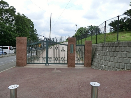 �_�ސ쌧����s����̒��Ã}���V�����̎��ӊ�