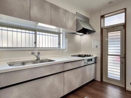 �_�ސ쌧�C�V���s�㍡��3���ڂ̒��È�ˌ��ẴL�b�`��