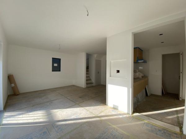 �_�ސ쌧���l�s�ߌ��擌����3���ڂ̐V�z��ˌ��Ẵ��r���O