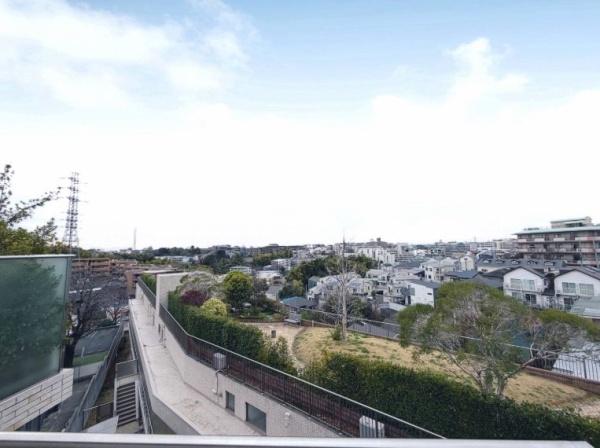 �_�ސ쌧���s���Ë斖��1���ڂ̒��Ã}���V�����̏Z�˂���̒��]�ʐ^