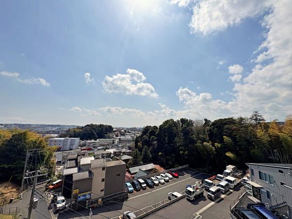 �_�ސ쌧���l�s�˒ˋ�����̒��Ã}���V�����̏Z�˂���̒��]�ʐ^