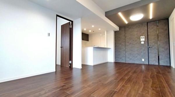 �_�ސ쌧���l�s�˒ˋ�����̒��Ã}���V�����̃��r���O