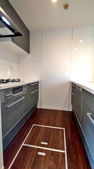 �_�ސ쌧���l�s�˒ˋ�����̒��Ã}���V�����̃L�b�`��