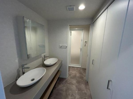 �_�ސ쌧����s�P�s��2���ڂ̒��Ã}���V�����̐��ʑ�E���ʏ�