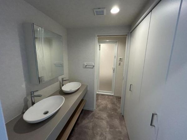 �_�ސ쌧����s�P�s��2���ڂ̒��Ã}���V�����̐��ʑ�E���ʏ�