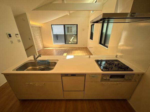 �_�ސ쌧���l�s���剪1���ڂ̐V�z��ˌ��ẴL�b�`��