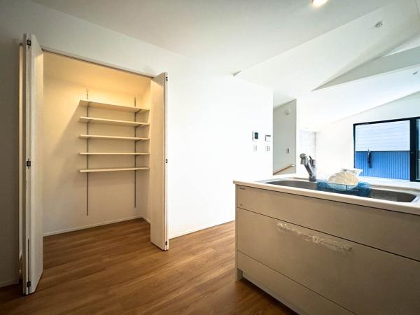 �_�ސ쌧���l�s���剪1���ڂ̐V�z��ˌ��Ă̎��[