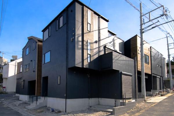 �_�ސ쌧���l�s���剪1���ڂ̐V�z��ˌ��Ă̌��n�O�ώʐ^