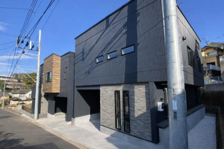 �_�ސ쌧���l�s���剪1���ڂ̐V�z��ˌ��Ă̌��n�O�ώʐ^