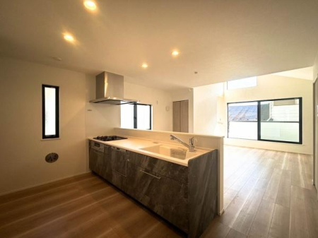 �_�ސ쌧���l�s�˒ˋ�앑��2���ڂ̐V�z��ˌ��Ẵ��r���O