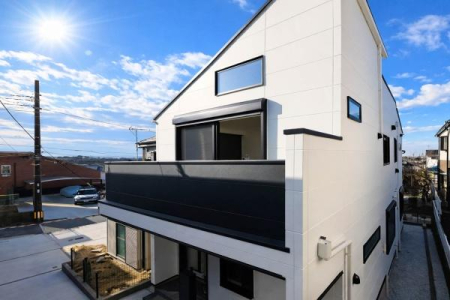 �_�ސ쌧���l�s�˒ˋ�앑��2���ڂ̐V�z��ˌ��Ă̑O�ʓ��H�܂ތ��n�ʐ^