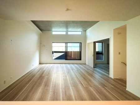 �_�ސ쌧���l�s�˒ˋ�˒˒��̐V�z��ˌ��Ẵ��r���O