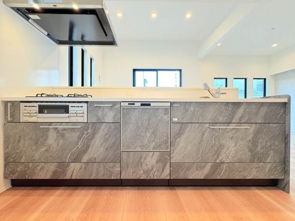 �_�ސ쌧���l�s�s�}���a���̐V�z��ˌ��ẴL�b�`��