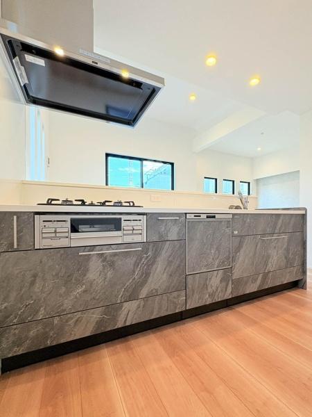 �_�ސ쌧���l�s�s�}���a���̐V�z��ˌ��ẴL�b�`��