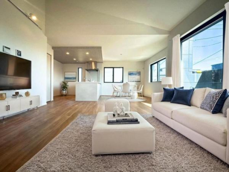 �_�ސ쌧����s���5���ڂ̐V�z��ˌ��Ẵ��r���O