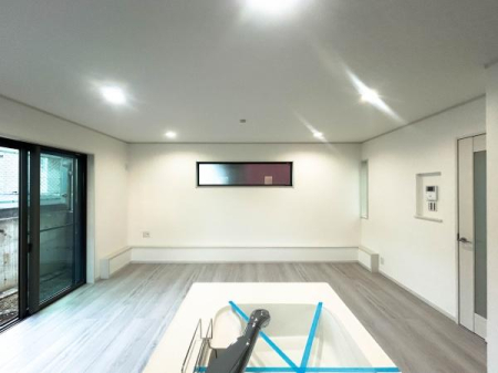 �_�ސ쌧���l�s�`����剪��3���ڂ̐V�z��ˌ��Ẵ��r���O