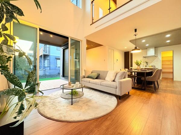 �_�ސ쌧���l�s�����\����3���ڂ̐V�z��ˌ��Ẵ��r���O