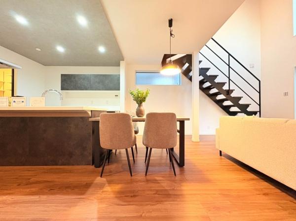 �_�ސ쌧���l�s�����\����3���ڂ̐V�z��ˌ��Ẵ��r���O