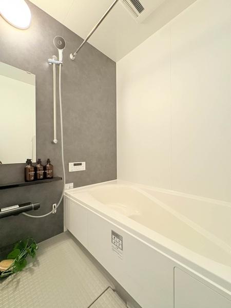 �_�ސ쌧���l�s�����\����3���ڂ̐V�z��ˌ��Ă̗���