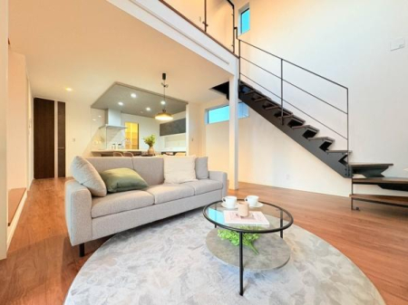 �_�ސ쌧���l�s�����\����3���ڂ̐V�z��ˌ��Ẵ��r���O