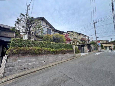 �_�ސ쌧���s�����扤�T����2���ڂ̒��È�ˌ��Ă̌��n�O�ώʐ^