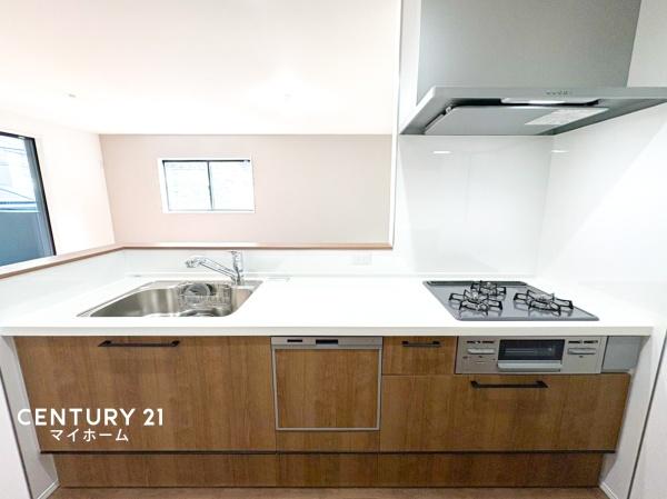 �_�ސ쌧���q�s�v��1���ڂ̐V�z��ˌ��ẴL�b�`��