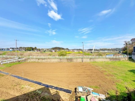 �_�ސ쌧����s���c�̐V�z��ˌ��Ă̏Z�˂���̒��]�ʐ^