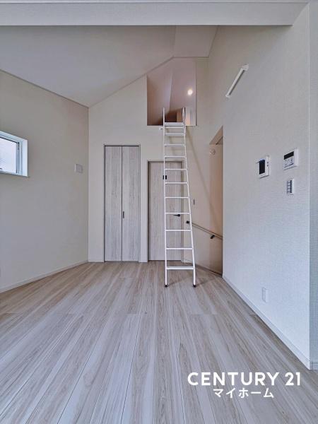 �_�ސ쌧���l�s��q�搙�c4���ڂ̐V�z��ˌ��Ẵ��r���O