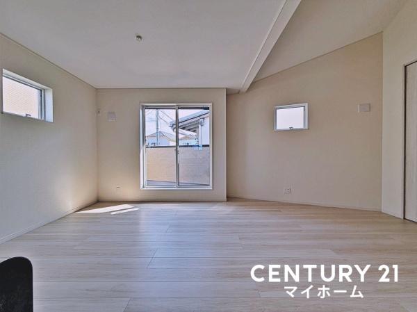 �_�ސ쌧���l�s��q�搙�c4���ڂ̐V�z��ˌ��Ẵ��r���O