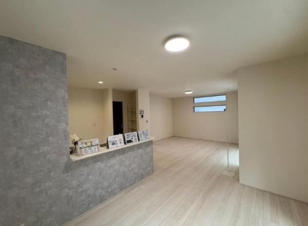 �_�ސ쌧���l�s�����Z�Y��3���ڂ̐V�z��ˌ��Ẵ��r���O