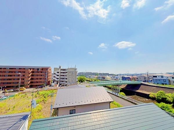 �_�ސ쌧���l�s�`�k��j����4���ڂ̐V�z��ˌ��Ă̏Z�˂���̒��]�ʐ^