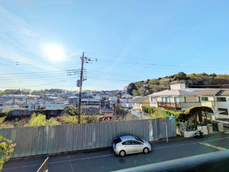 �����s���c�s�ʐ�w��4���ڂ̐V�z��ˌ��Ă̏Z�˂���̒��]�ʐ^