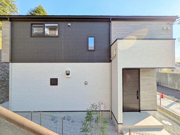 �����s���c�s�ʐ�w��4���ڂ̐V�z��ˌ��Ă̂��̑�