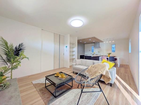 �����s���c�s�ʐ�w��4���ڂ̐V�z��ˌ��Ẵ��r���O