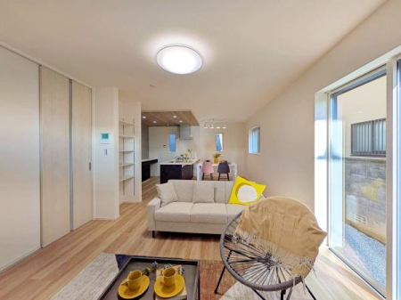 �����s���c�s�ʐ�w��4���ڂ̐V�z��ˌ��Ẵ��r���O