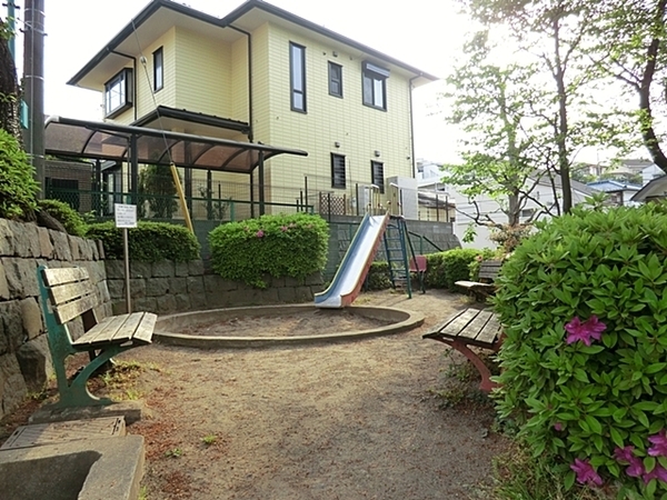 �����s���c�s�ʐ�w��4���ڂ̐V�z��ˌ��Ă̎��ӊ�