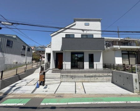 �_�ސ쌧���l�s�ߌ���n��2���ڂ̐V�z��ˌ��Ă̌��n�O�ώʐ^