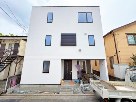 �_�ސ쌧���͌��s�����搴�V4���ڂ̐V�z��ˌ��Ă̌��n�O�ώʐ^