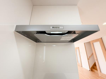 �_�ސ쌧���͌��s�����搴�V6���ڂ̒��È�ˌ��ẴL�b�`��