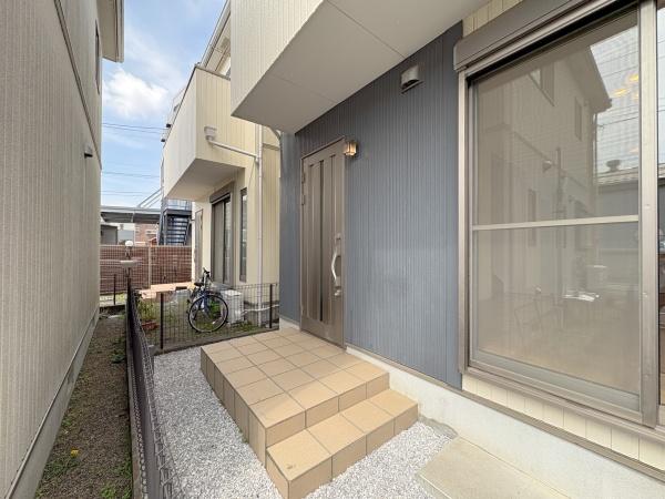 �_�ސ쌧���͌��s�����搴�V6���ڂ̒��È�ˌ��Ă̌���